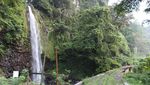 Tak Perlu Trekking, Ini Air Terjun yang Mudah Dijangkau dari Padang