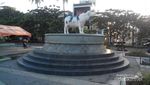 Tak Pernah Bosan Main ke Pantai Losari Makassar