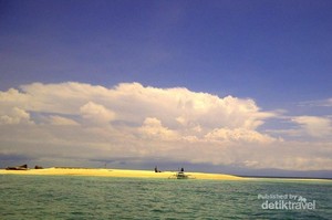 Tak Usah ke Maladewa, Indonesia Punya Morotai