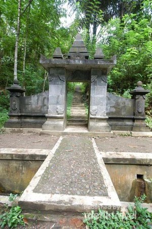 Takjub dengan Kecantikan Candi Selogriyo di Magelang