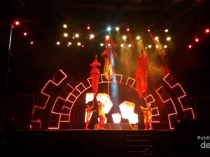 Takjub! Melihat Aerial Silk Dance di Trans Studio Bandung
