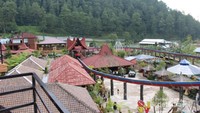 Pemandangan dari atas kapal , indah bukan ?
