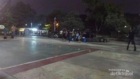 Komunitas sedang latihan sepatu roda
