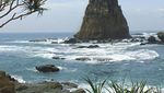 Tanjung Papuma di Jember yang Lagi Naik Pamor
