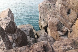 Tanjung Tuha, Pantai Perawan dari Lampung