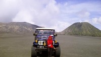 diantara Bromo, Gunung Batok dan lautan Pasir