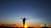 Sunrise Bibir Kawah Tambora