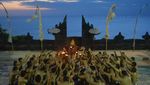 Tari Kecak dan Sunset di Uluwatu Memang Memukau