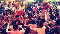 Tari Kecak di Uluwatu