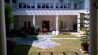Taman Gazebo dibagian tengah rumah Tun Abdul Razak