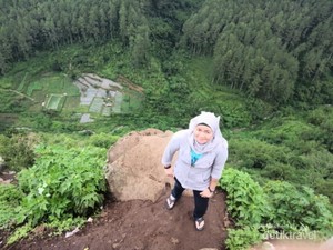 Tebing Keraton, Keindahannya Bikin Tak Bisa Berkata-kata
