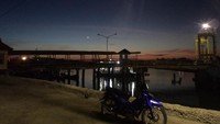 Sunrise di atas pelabuhan Talango, Madura