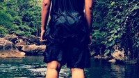Berpose di Telaga Buto