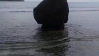 Air laut nan jernih