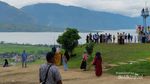 Tempat Asyik Menikmati Indahnya Danau Singkarak