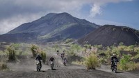 Black Lava, lautan pasir hitam di punggung Gunung Batur Bali
