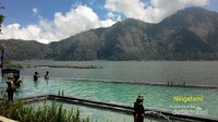 Mandi air hangat yang asyik