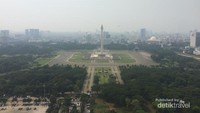 Sisi utara - Taman Monumen Nasional yang cantik dr ketinggian 126 meter