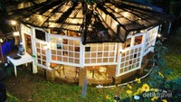 Kafe rumah kayu di Lereng Anteng