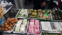 Aneka kue dan snack khas minang. ada lupis, Sala Lauak