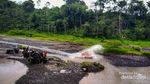 Terabas Trek Offroad Gunung Merapi Pakai Mobil Lawas