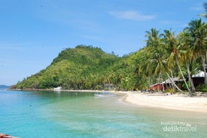 Terbuai Pulau Sikuai di Sumatera Barat