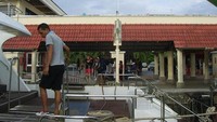 Memasuki Kapal Wisata