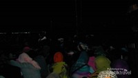 Suasana di saat menunggu di Dermaga Karimunjawa.