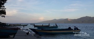 Terkagum-kagum Pesona Pulau Tiga di Ambon