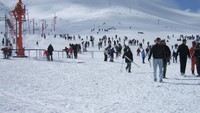 Tempat bermain ski di Oukaimeden ( pegunungan Atlas ).