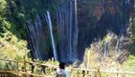 Terpesona Air Terjun Cantik di Lereng Semeru