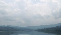 Pemandangan indah Bendungan Wonorejo