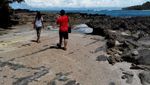 Terpesona Indahnya Pantai Karang Taraje di Sawarna