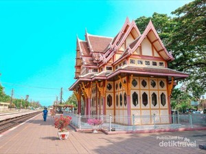 Thailand Punya Stasiun Kereta Api Tua Secakep Ini