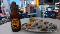 Souvlaki adalah makanan khas Yunani yang murah dan lezat