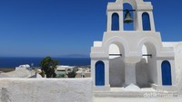 Bangunan Gereja di Oia, Santorini.