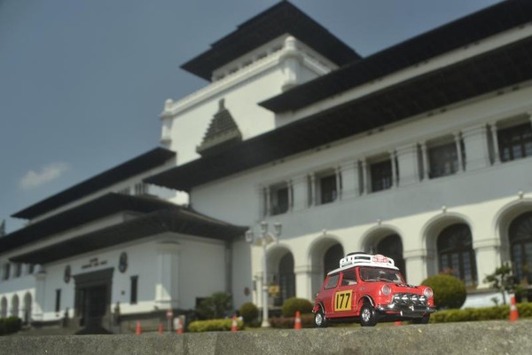 Diecast di Gedung Sate, Bandung