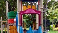 Mainan ramah anak, tersedia playground