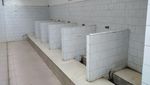 Toilet China yang Bikin Mau Pingsan
