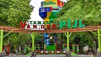 Tower Sasirangan dan Taman Van Der Pijl