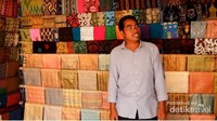 Kain Tenun yang dijual di Desa Sade