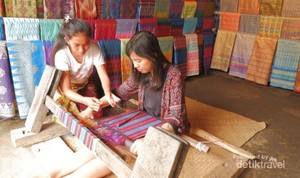 Tradisi Adat Desa Sade yang Bikin Tercengang
