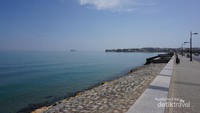Al-Qorum Beach