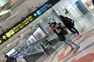 Traveling ke 3 Negara, Siapkan Mental Baja!