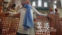 Di Dalam masjid Sultanahmet atau Blue Mosque.