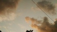 hunting foto  dari  depan rumah