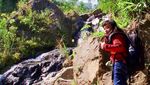 Trekking Seru Menuju Curug Cibingbin