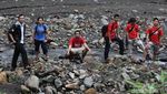 Turun ke Dalam Kawah Galunggung, Berani!