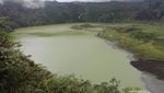 Turun ke Dalam Kawah Galunggung, Berani!
