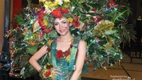 Gadis Karnaval di Trans Studio Bandung